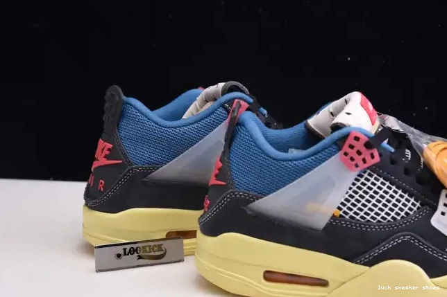 Rep LUCY AIR RETRO OFF NOIR JORDAN UNION DC9533-001 4 0407